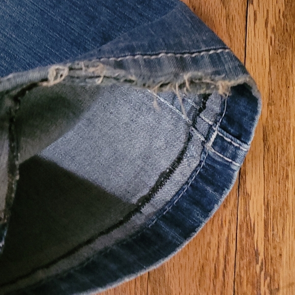 True Religion wide leg/flare jean - Picture 4 of 4